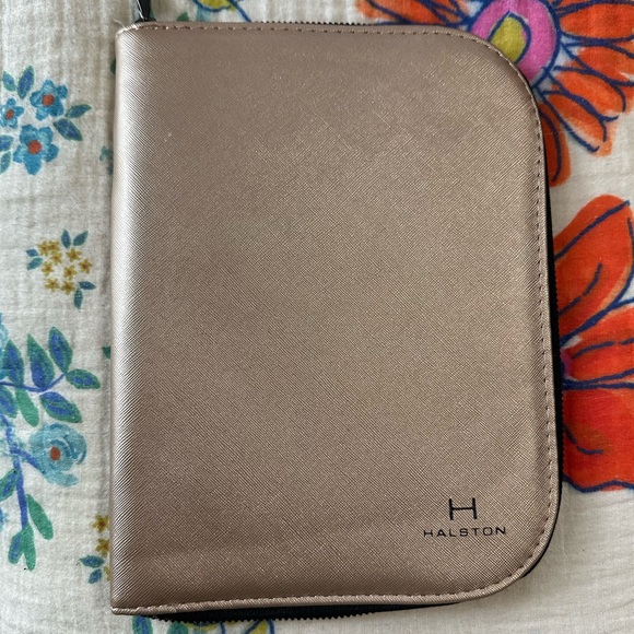 HALSTON jewelry case - Picture 2 of 4